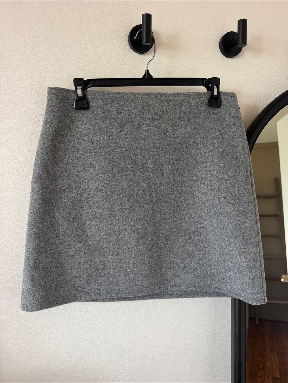Club Monaco Wool Blend Mini Skirt Size 6